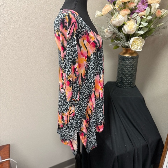 Sole Dione Studio USA Animal Print Tunic Top - Size Small - Picture 4 of 7